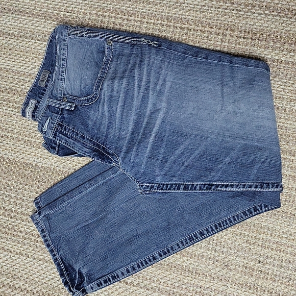 BKE MENS, like new - Picture 2 of 3